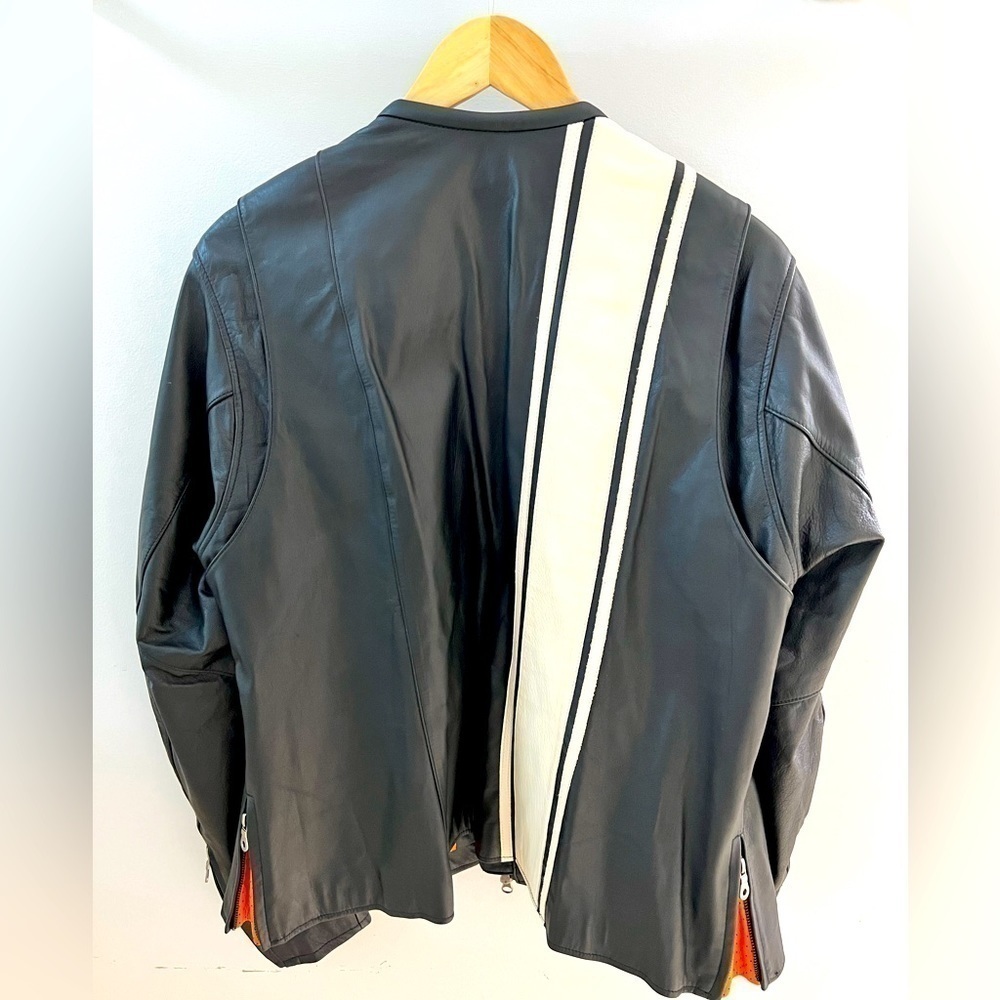 Woman’s Harley Davidson premium leather moto jacket. LIKE NEW. Size W1 - Picture 4 of 16